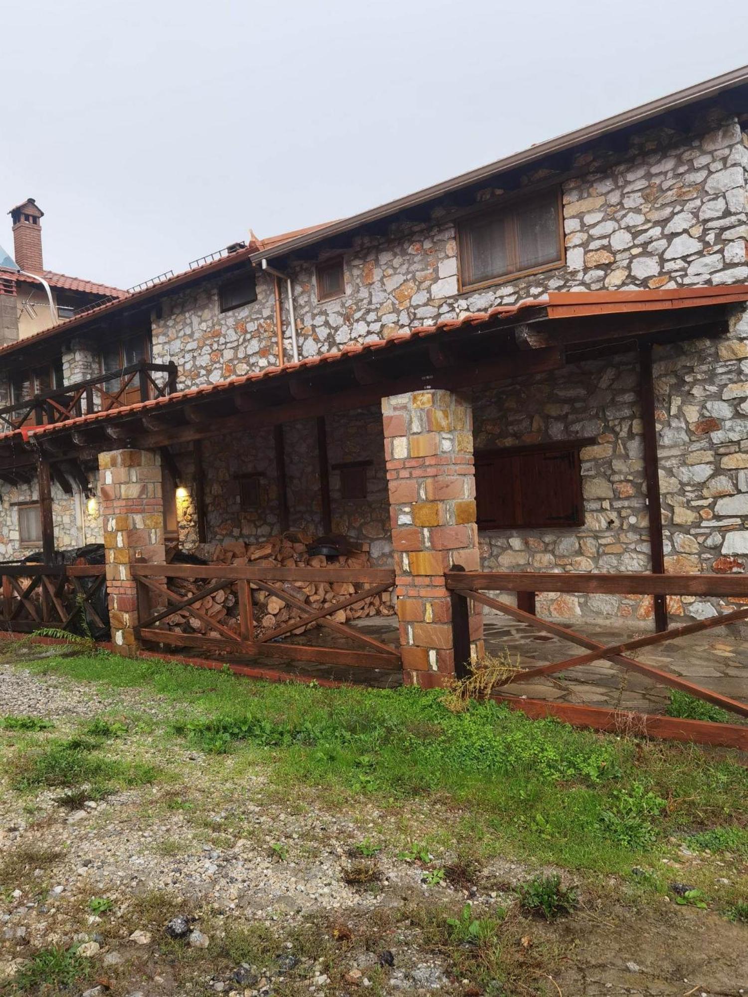 Traditional Stone Cottage In Palio Elatohori 外观 照片